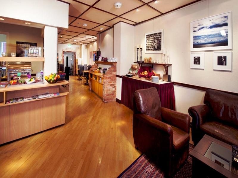 Home Hotel Norre Park Halmstad Buitenkant foto