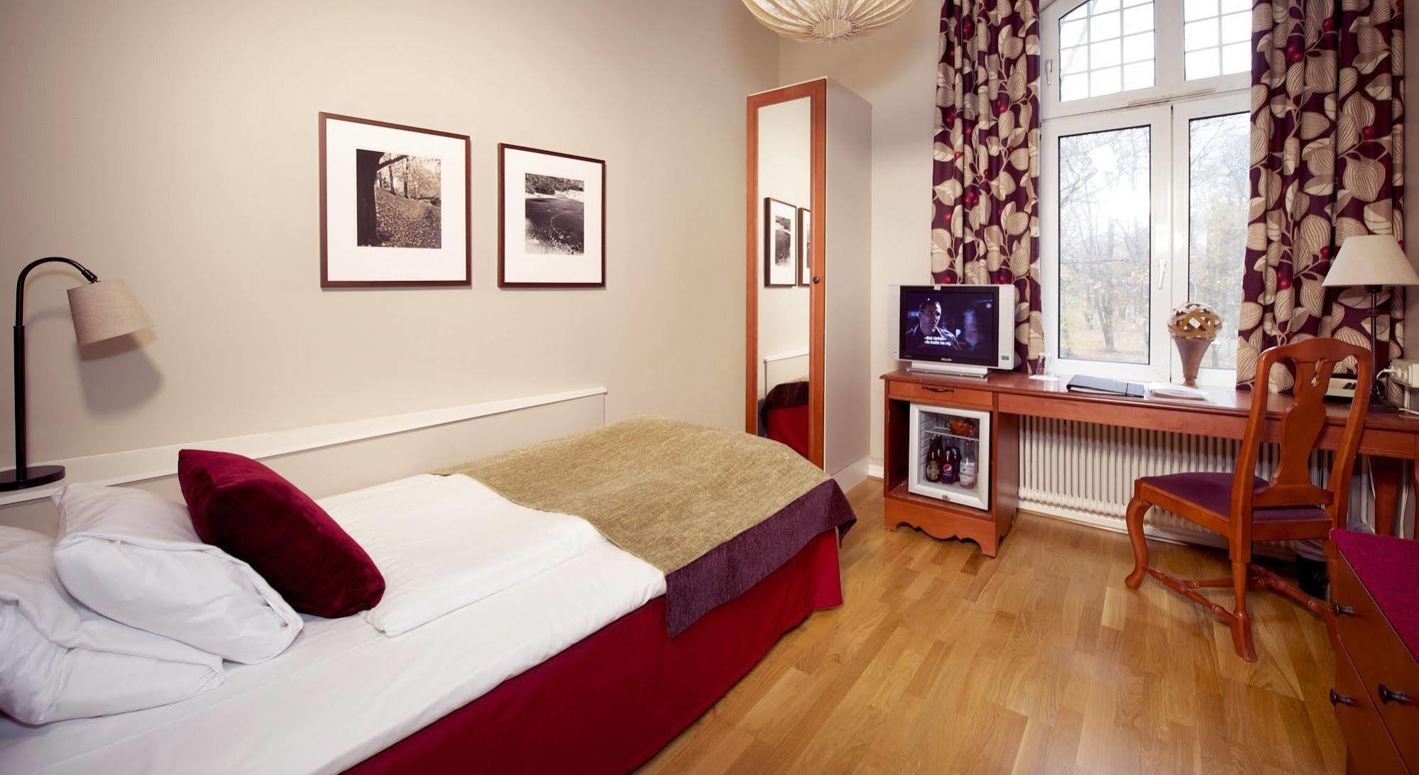Home Hotel Norre Park Halmstad Buitenkant foto